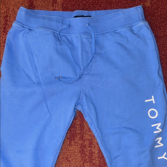 Tommy Hilfiger Essential Logo Joggers - Picture 4 of 6